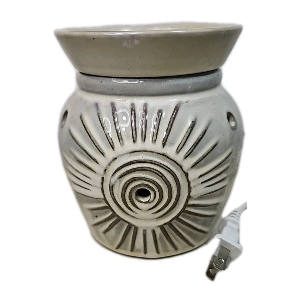 Scentsy Socorro Warmer - Full Size -Retired‎ - Off White